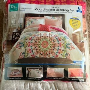Women’s/ Girls Comforter